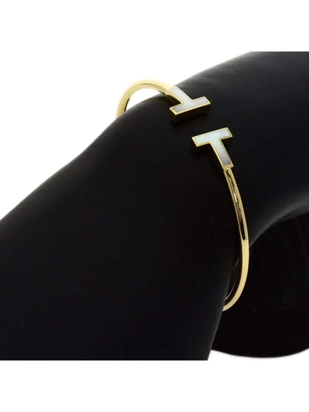 Tiffany & Co T Wire Shell Bracelet 18k Yellow Gold